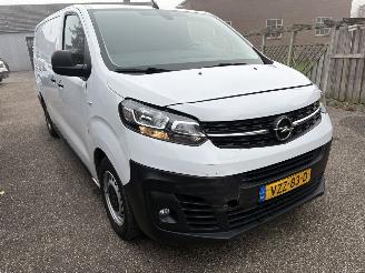 Opel Vivaro 2.0DTI 145 PK L3 LANG 72000KM NAP !! picture 4