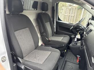 Opel Vivaro 2.0DTI 145 PK L3 LANG 72000KM NAP !! picture 13