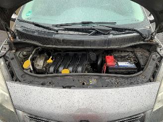 Renault Scenic 1.6 16V MPV  Benzine 1.598cc 82kW (111pk) FWD 2005-10/2008-11 picture 27