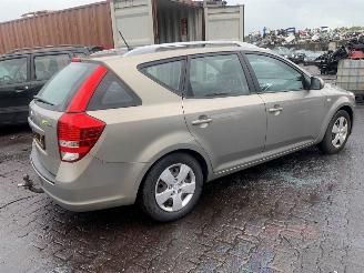 Kia Cee d  picture 9