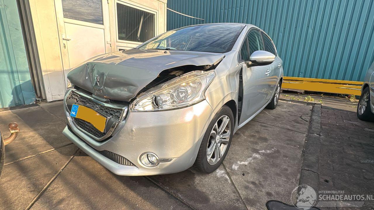 Peugeot 208 1.6