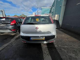 Fiat Punto Evo 1.3 JTD Multijet 85 16V Euro 5 Hatchback  Diesel 1.248cc 63kW (86pk) FWD 2010-04/2011-10 (199AXY; 199BXY) 199B4000 picture 8