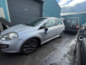 Fiat Punto Evo 1.3 JTD Multijet 85 16V Euro 5 Hatchback  Diesel 1.248cc 63kW (86pk) FWD 2010-04/2011-10 (199AXY; 199BXY) 199B4000 picture 2