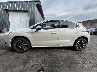 Citroën DS4 1.6 16V VTi 120 Hatchback  Benzine 1.598cc 88kW (120pk) FWD 2011-04/2015-07 (NX5FS) EP6C; 5FS picture 13