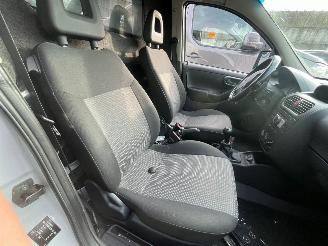 Opel Combo 1.3 CDTI 16V Bestel  Diesel 1.248cc 55kW (75pk) FWD 2005-10/2012-02  Z13DTJ; EURO4 picture 14