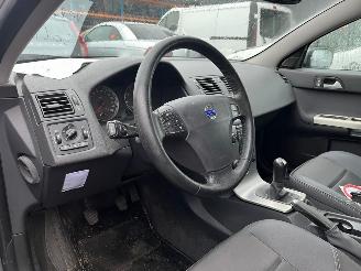 Volvo V-50 2.4 20V Combi/o  Benzine 2.435cc 103kW (140pk) FWD picture 18