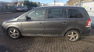 Opel Zafira Automaat picture 4