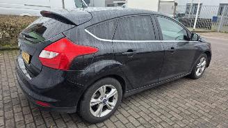 Ford Focus 1.6 Ti-VCT 16V 105 Hatchback  Benzine 1.596cc 77kW (105pk) FWD 2010-07/2018-05  IQDB picture 5