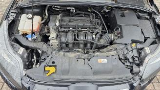 Ford Focus 1.6 Ti-VCT 16V 105 Hatchback  Benzine 1.596cc 77kW (105pk) FWD 2010-07/2018-05  IQDB picture 20
