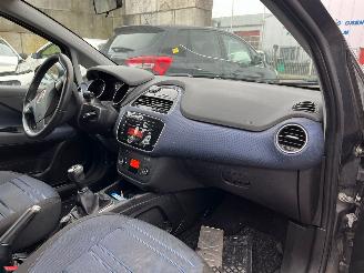 Fiat Punto Evo 1.3 JTD Multijet 85 16V Euro 5 Hatchback  Diesel 1.248cc 63kW (86pk) picture 15