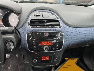 Fiat Punto Evo 1.3 JTD Multijet 85 16V Euro 5 Hatchback  Diesel 1.248cc 63kW (86pk) picture 16