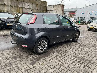 Fiat Punto Evo 1.3 JTD Multijet 85 16V Euro 5 Hatchback  Diesel 1.248cc 63kW (86pk) picture 8