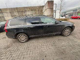 Volvo V-70 1.6 T4 16V Combi/o  Benzine 1.596cc 132kW (179pk) FWD 2010-10/2015-12 (BW48) B4164T picture 4