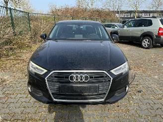 Schadeauto Audi A3 LIMOUSINE 2017/9