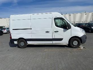 Opel Movano 2.3 CDTi Biturbo 16V FWD Bestel  Diesel 2.298cc 100kW (136pk) FWD 2014-05/2021-12  M9T702; M9TB7 picture 4