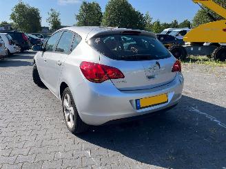 Opel Astra 1.6 16V Ecotec Hatchback 4Dr Benzine 1.598cc 85kW (116pk) picture 11