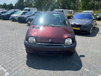 Unfallwagen Renault Twingo 1.2 16V Hatchback 2Dr Benzine 1 149cc 55kW 2003/1