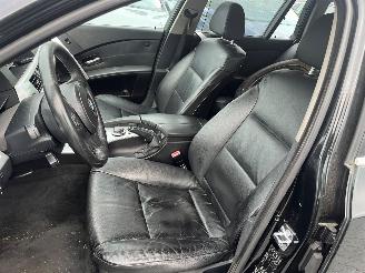 BMW 5-serie 523i 24V Combi/o  Benzine 2,497cc 130kW (177pk) RWD 2004-10/2007-02 (NL31; PU11) N52B25A picture 17