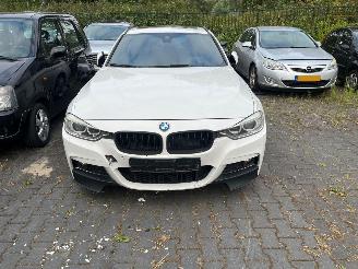 Schadeauto BMW 3-serie 320d 2.0 16V Combi/o  Diesel 1.995cc 135kW (184pk) 2015/3
