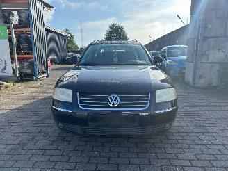 Damaged car Volkswagen Passat 2.0 20V Combi/o  Benzine 1.984cc 96kW (131pk) FWD 2005/4