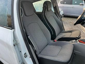 Renault Zoé 46kW Hatchback 4Dr Elektrisch  46kW (63pk) FWD 2012-06 (AGVYA; AGVYC) 5AM450; 5AMB4; 5AQ601 picture 20