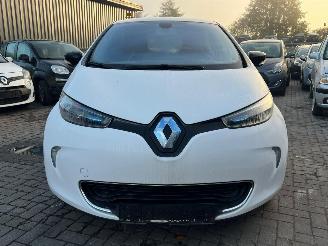 škoda osobní automobily Renault Zoé 46kW Hatchback 4Dr Elektrisch  46kW (63pk) FWD 2012-06 (AGVYA; AGVYC) 5AM450; 5AMB4; 5AQ601 2013/9