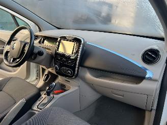 Renault Zoé 46kW Hatchback 4Dr Elektrisch  46kW (63pk) FWD 2012-06 (AGVYA; AGVYC) 5AM450; 5AMB4; 5AQ601 picture 16