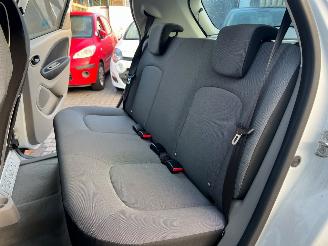 Renault Zoé 46kW Hatchback 4Dr Elektrisch  46kW (63pk) FWD 2012-06 (AGVYA; AGVYC) 5AM450; 5AMB4; 5AQ601 picture 18