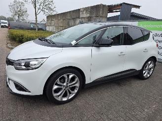 Renault Scenic 1.3 TCE 140 16V MPV  Benzine 1 332cc 103kW (140pk) picture 10