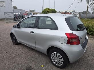 Toyota Yaris 1.0 12V VVT-i Hatchback  Benzine 998cc 51kW (69pk) picture 9