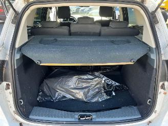 Ford C-Max 1.0 Ti-VCT EcoBoost 12V 100 MPV  Benzine 998cc 74kW (101pk) FWD 2012-10/2019-06  M2DA picture 32
