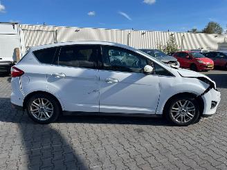 Ford C-Max 1.0 Ti-VCT EcoBoost 12V 100 MPV  Benzine 998cc 74kW (101pk) FWD 2012-10/2019-06  M2DA picture 3