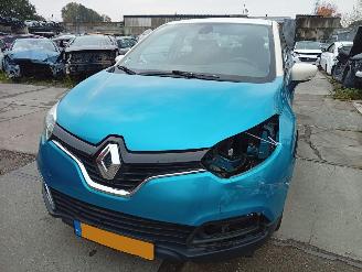 Renault Captur  picture 2