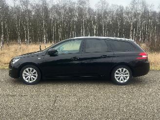 Peugeot 308 1,2 PureTech Style picture 5
