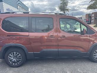 Peugeot Rifter 1.2 MPV 5 persoons picture 9