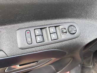 Peugeot Rifter 1.2 MPV 5 persoons picture 10
