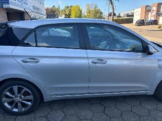 Hyundai I-20 1.0 T-GDI 100 picture 11