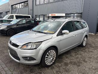 Avarii autoturisme Ford Focus Wagon 1.8 2010/3