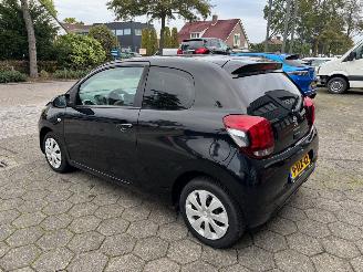 Peugeot 108 1.0 e-VTi68 picture 3