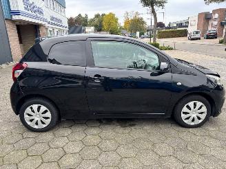 Peugeot 108 1.0 e-VTi68 picture 6