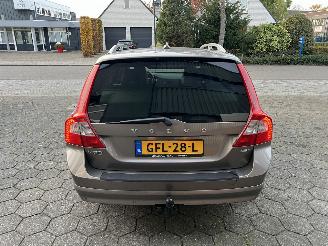 Volvo V-70 2.5T Kinetic picture 4