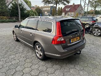 Volvo V-70 2.5T Kinetic picture 3