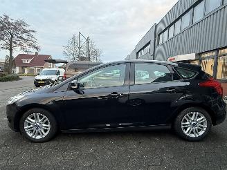 Ford Focus 1.0 EcoBoost picture 2