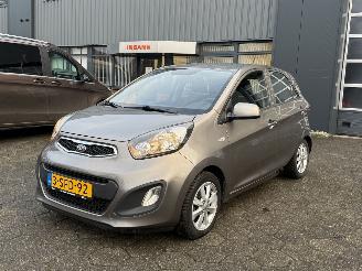 uszkodzony samochody osobowe Kia Picanto 1.0 CVVT ISG 2013/11