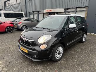 uszkodzony samochody osobowe Fiat 500L Living 1.4 T-Jet Lounge 2015/12