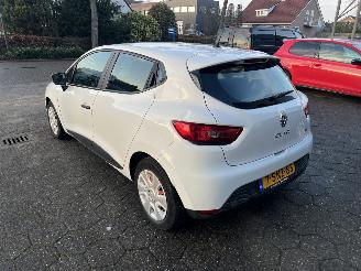Renault Clio 0.9 TCe Authentique picture 5