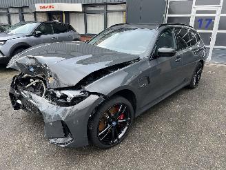 damaged passenger cars BMW 3-serie 320e M-Pakket Hybride 2022/12
