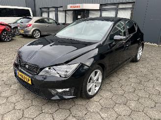 uszkodzony samochody osobowe Seat Leon 1.4 TSI FR 2013/12