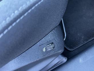 Peugeot 208 1.2 PureTech Active picture 25