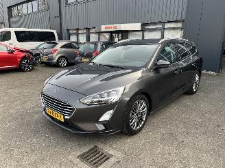 Vaurioauto  passenger cars Ford Focus 1.0 EcoBoost Titanium Business 2018/11